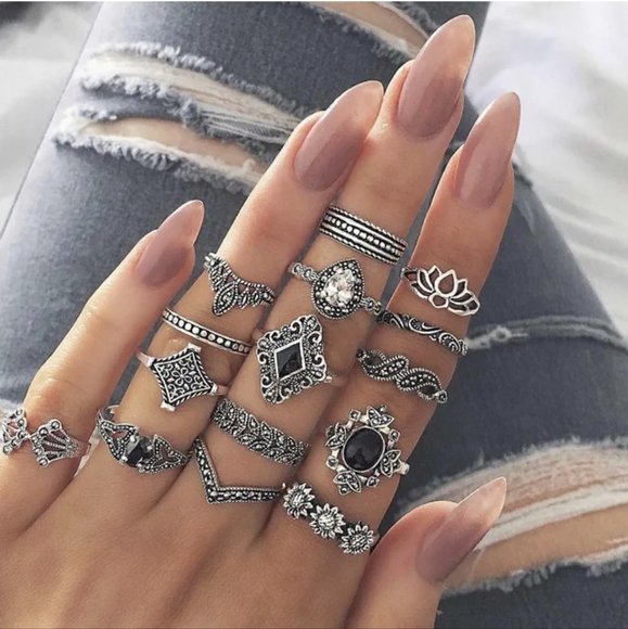 Hand Crafted Jewelry - Vintage Style Stackable Ring Sets for Women Crystal RhinestoneStatement Ring